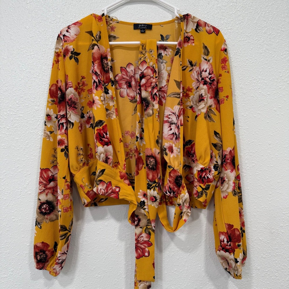 Privy Privately Privileged Yellow Floral Tie Front Long Sleeve Crop Top‎